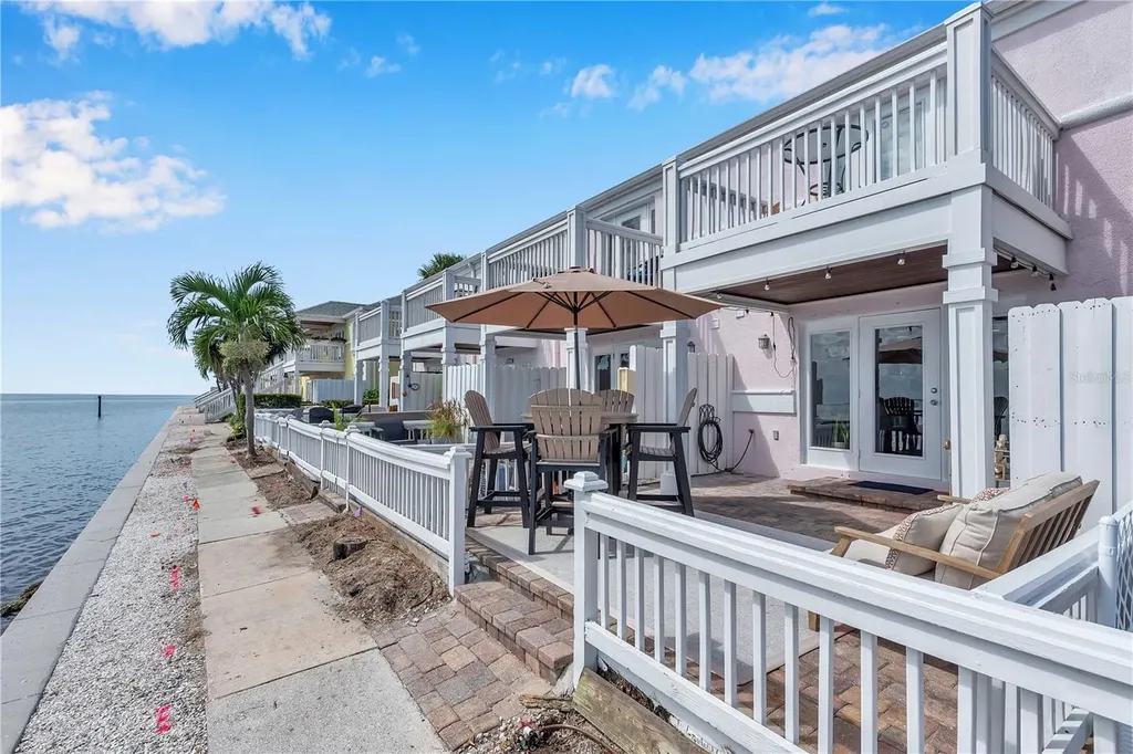 5172 Coquina Key Drive SE St Petersburg FL 33705