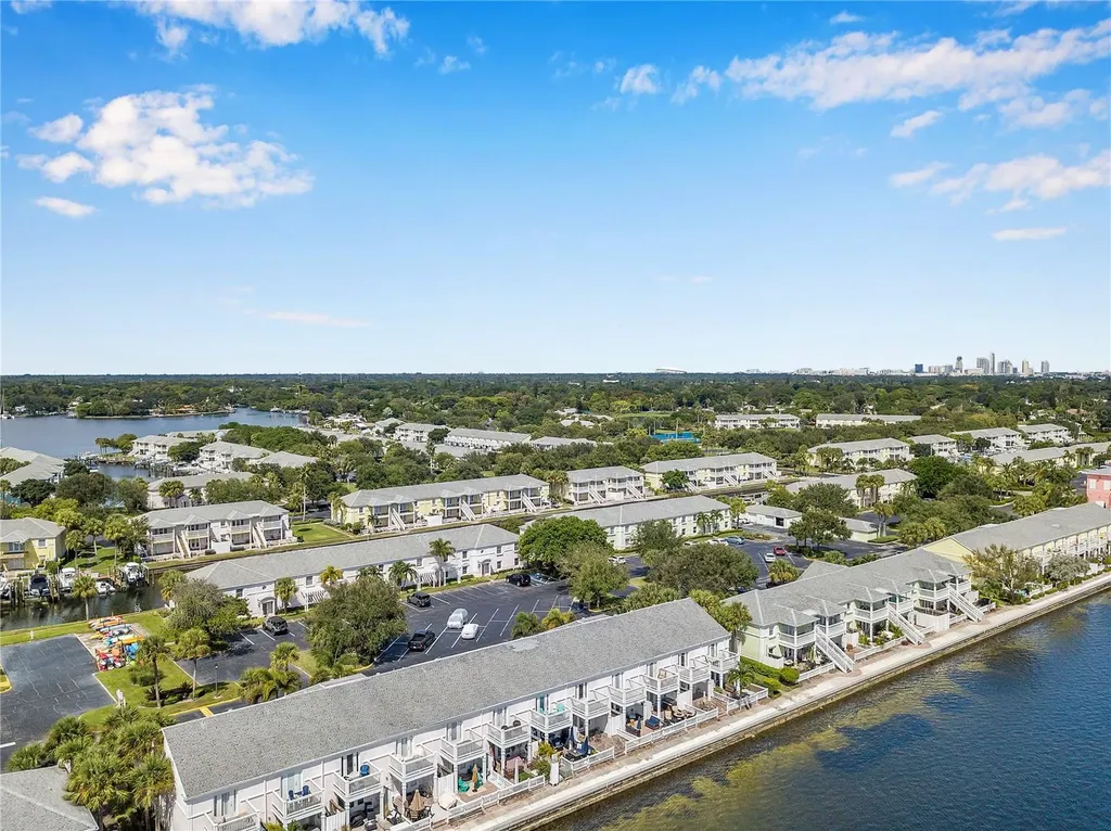 5172 Coquina Key Drive SE St Petersburg FL 33705