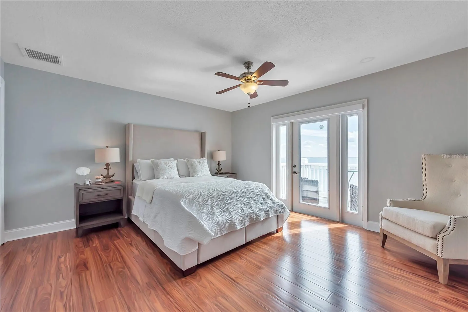 5172 Coquina Key Drive SE St Petersburg FL 33705