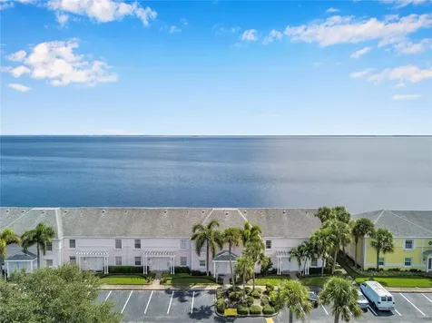 5172 Coquina Key Drive SE St Petersburg FL 33705