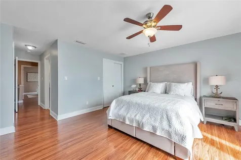 5172 Coquina Key Drive SE St Petersburg FL 33705