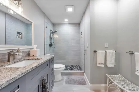 5172 Coquina Key Drive SE St Petersburg FL 33705