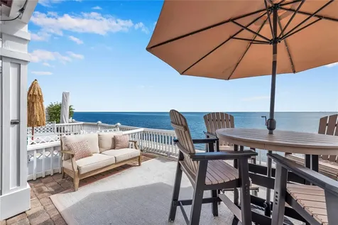 5172 Coquina Key Drive SE St Petersburg FL 33705