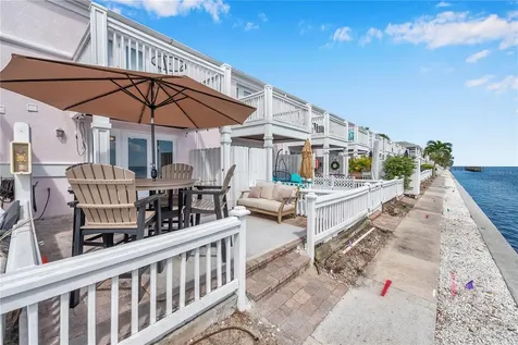 5172 Coquina Key Drive SE St Petersburg FL 33705