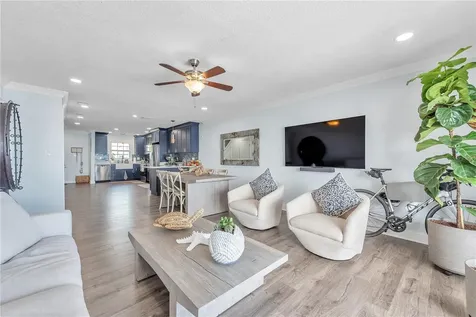 5172 Coquina Key Drive SE St Petersburg FL 33705