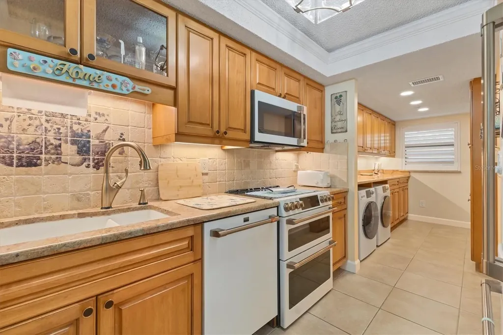 8776 Midnight Pass Road Sarasota FL 34242
