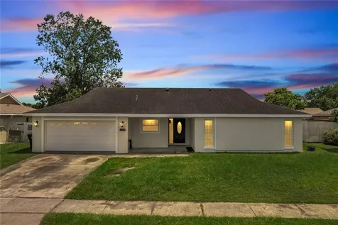 219 Iowa Woods Circle W Orlando FL 32824