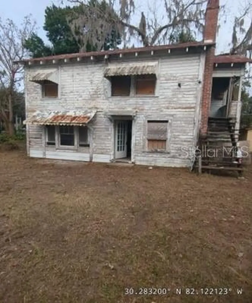 47 N 5th Street Macclenny FL 32063