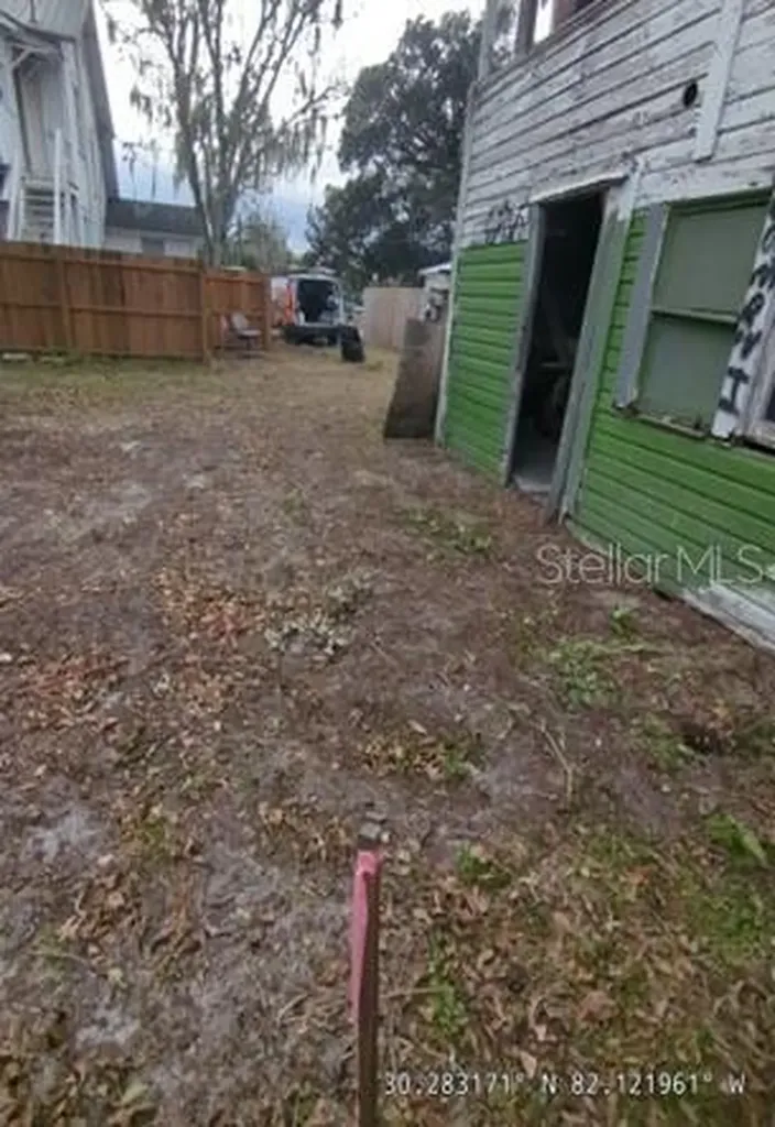 47 N 5th Street Macclenny FL 32063