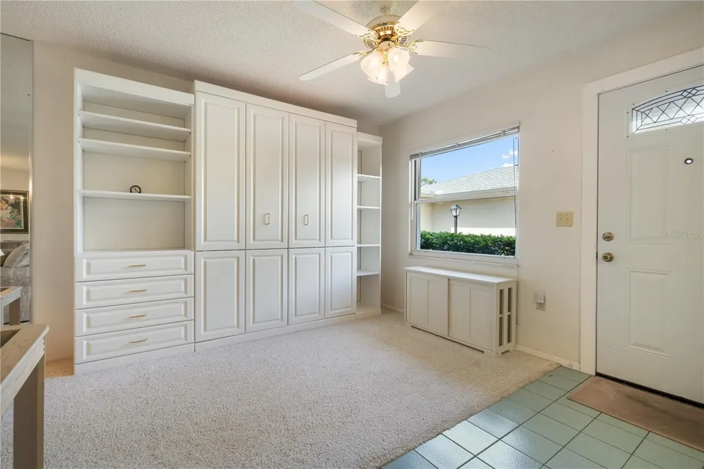 2187 Corinne Court S St Petersburg FL 33712