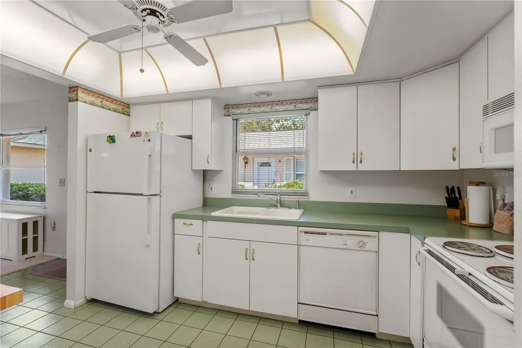 2187 Corinne Court S St Petersburg FL 33712