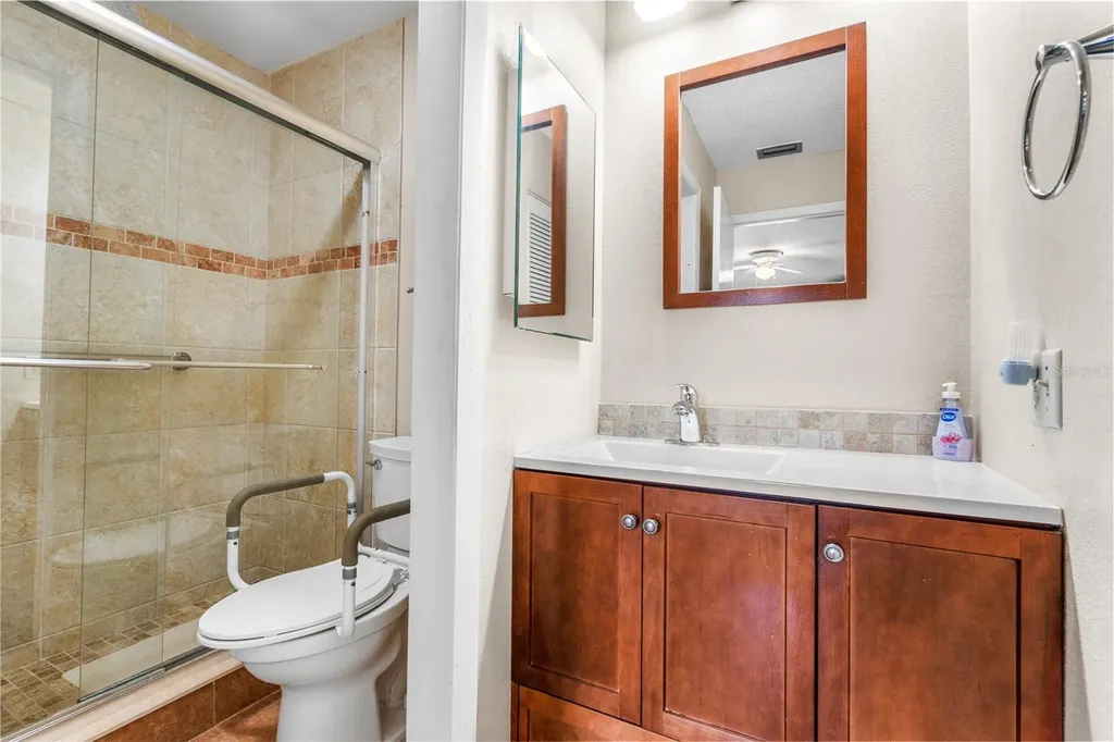 2187 Corinne Court S St Petersburg FL 33712