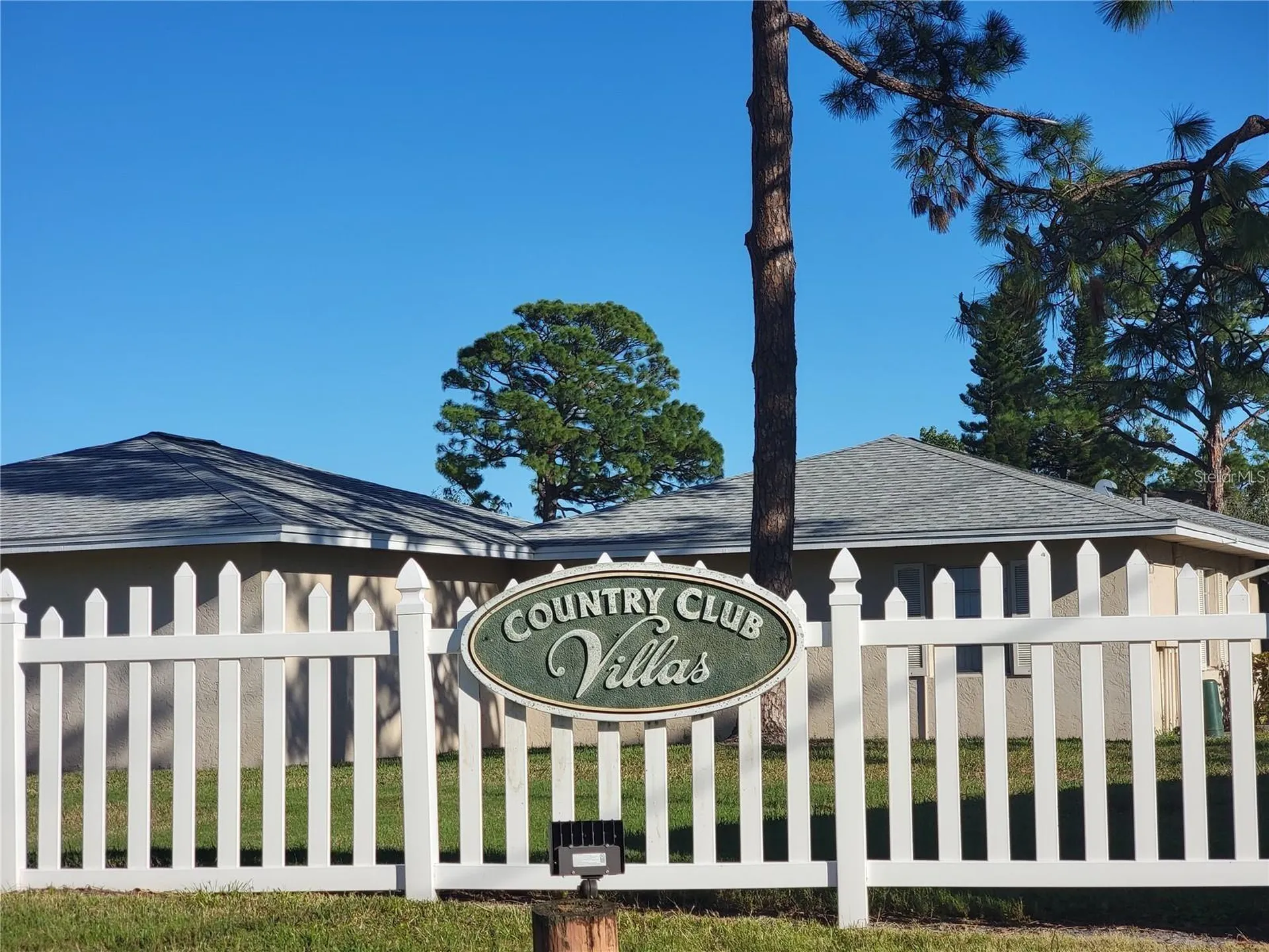 2187 Corinne Court S St Petersburg FL 33712
