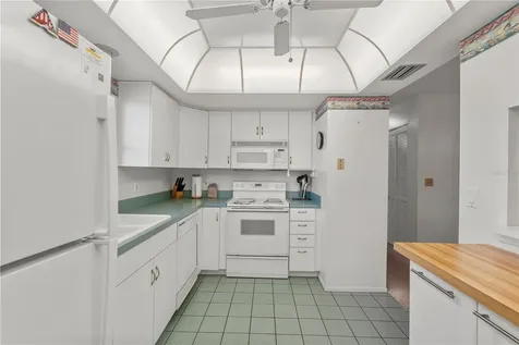 2187 Corinne Court S St Petersburg FL 33712