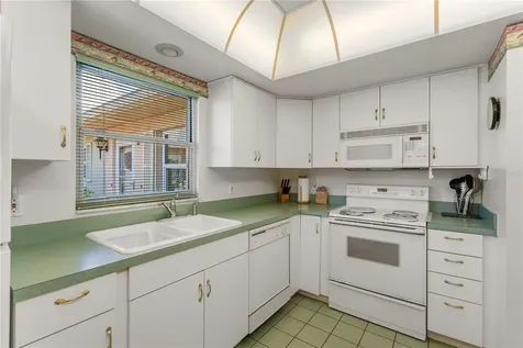 2187 Corinne Court S St Petersburg FL 33712