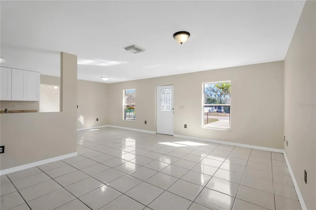 808 1st Avenue NE Ruskin FL 33570