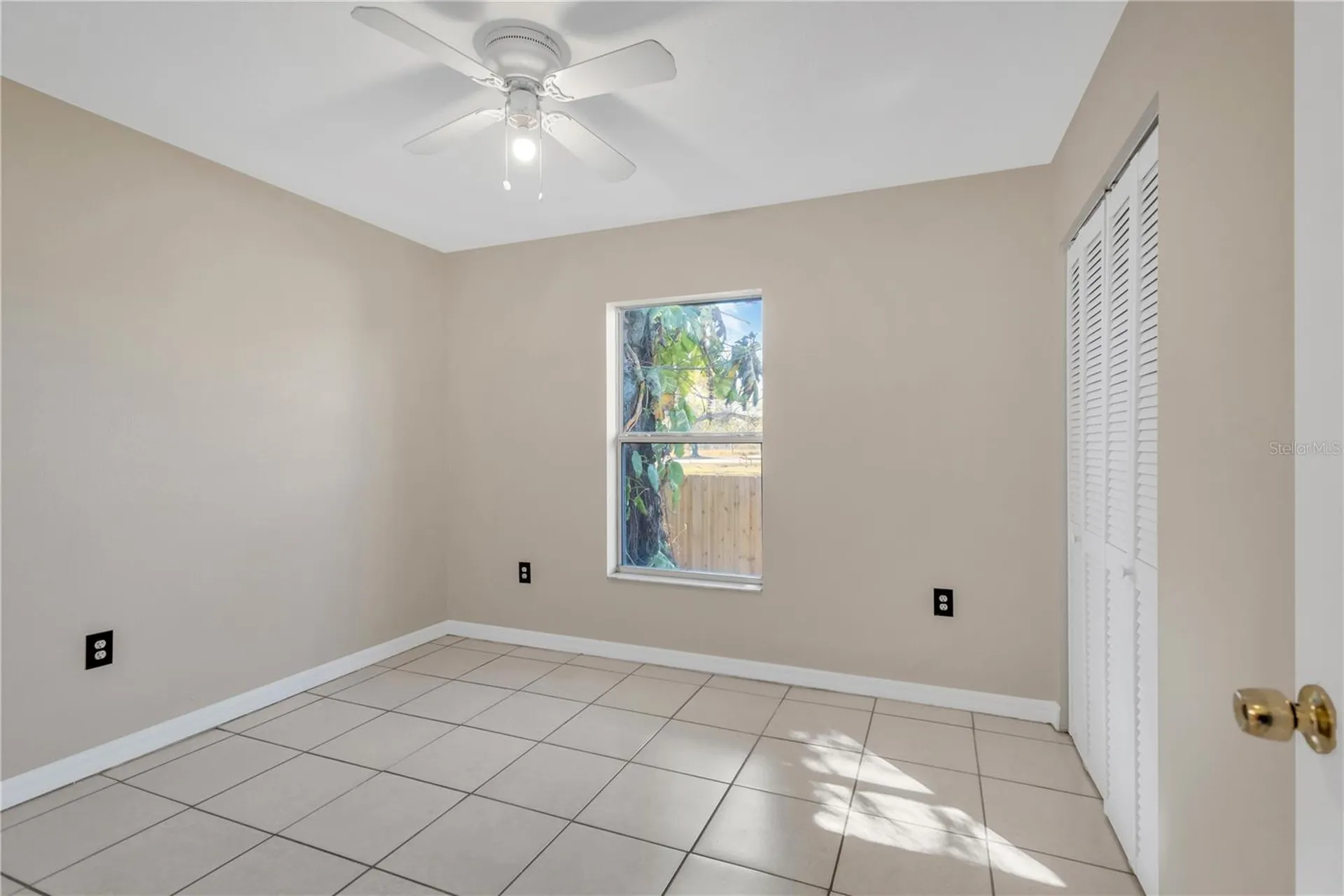 808 1st Avenue NE Ruskin FL 33570