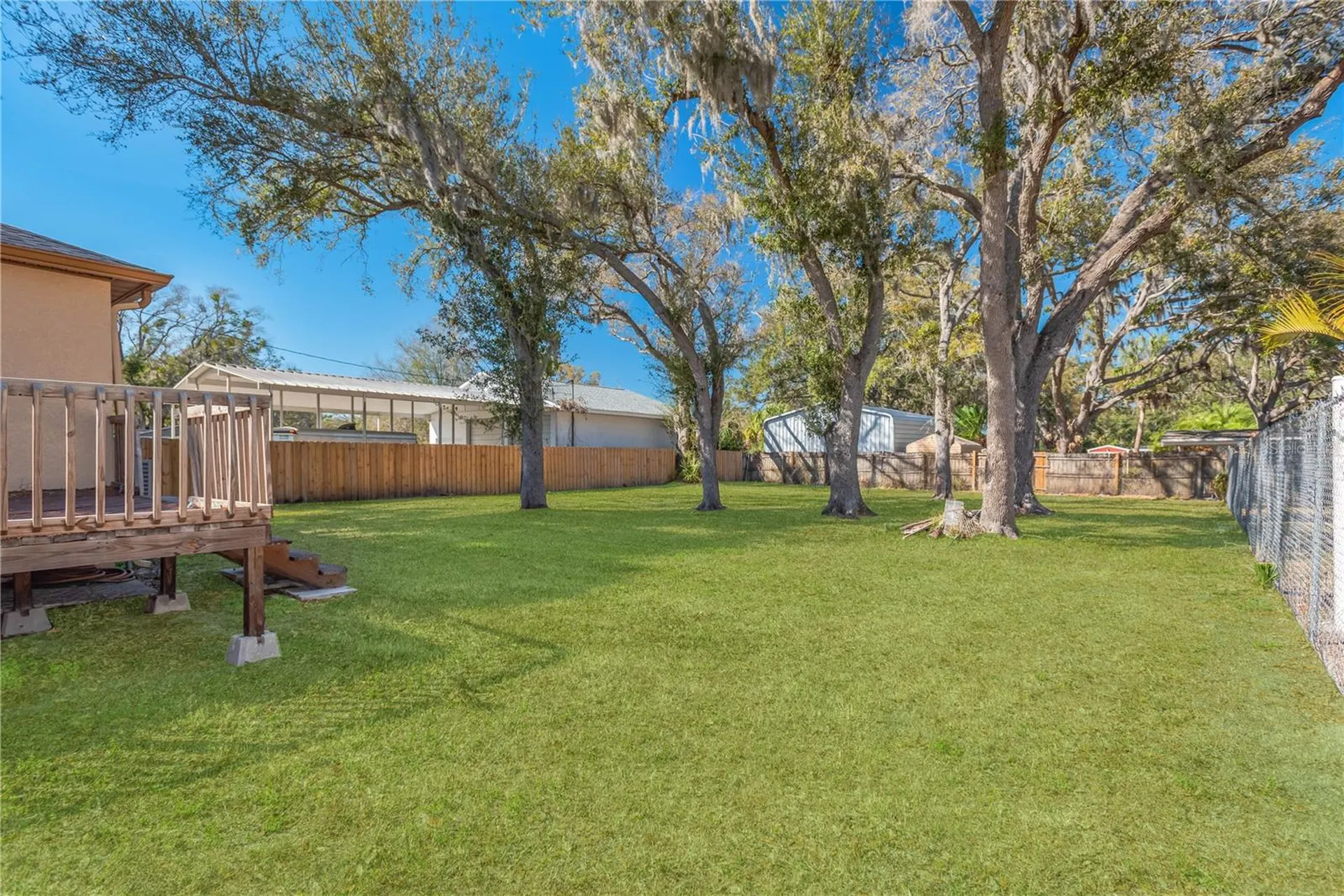808 1st Avenue NE Ruskin FL 33570