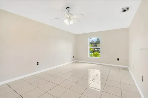 808 1st Avenue NE Ruskin FL 33570