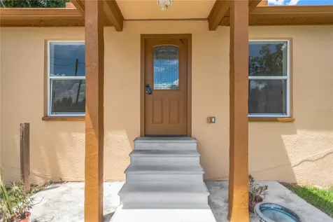 808 1st Avenue NE Ruskin FL 33570