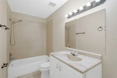 808 1st Avenue NE Ruskin FL 33570