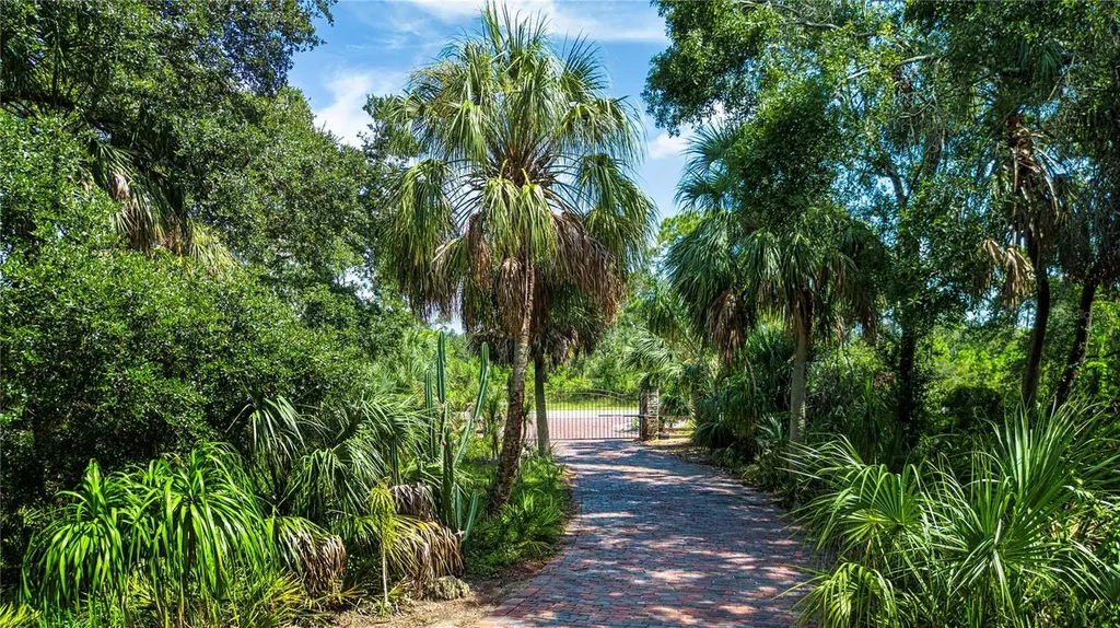 1422 Lightfoot Road Wimauma FL 33598