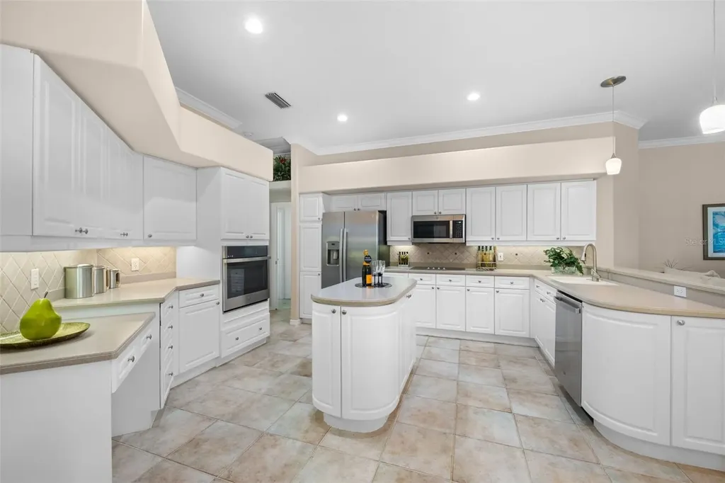 8809 Havenridge Drive Sarasota FL 34238