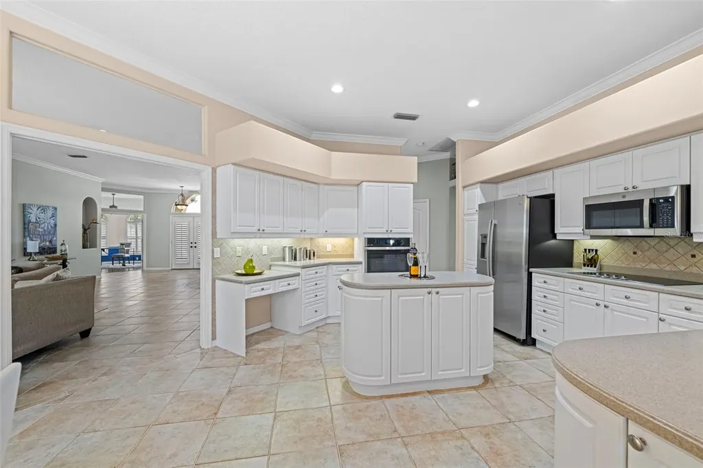 8809 Havenridge Drive Sarasota FL 34238