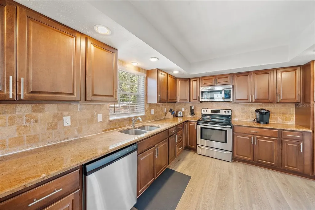 795 Plymouth Street Sarasota FL 34242