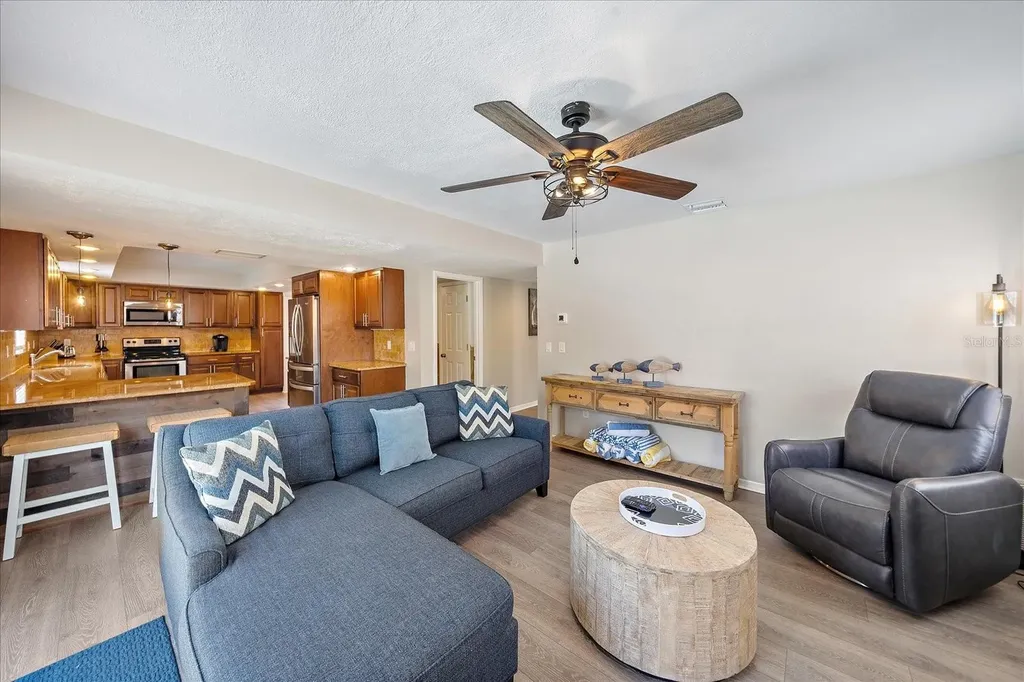 795 Plymouth Street Sarasota FL 34242