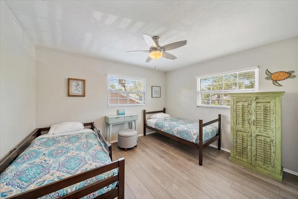 795 Plymouth Street Sarasota FL 34242