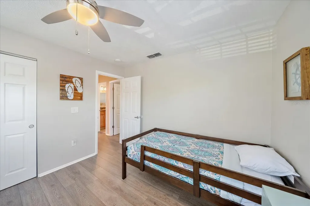 795 Plymouth Street Sarasota FL 34242