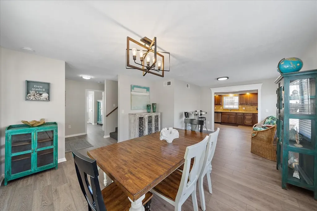 795 Plymouth Street Sarasota FL 34242