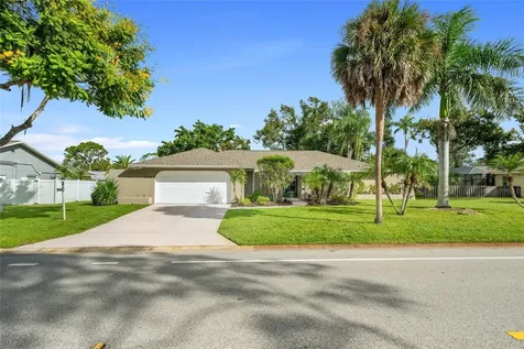 4207 Charing Cross Road Sarasota FL 34241