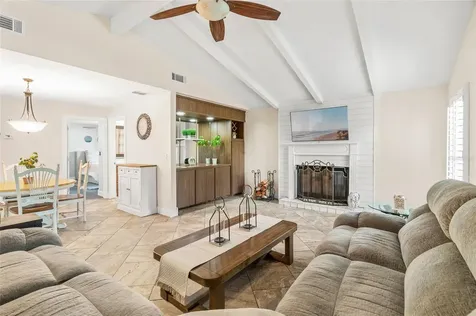 4207 Charing Cross Road Sarasota FL 34241