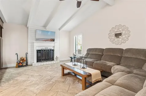 4207 Charing Cross Road Sarasota FL 34241