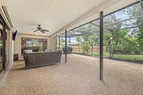 4207 Charing Cross Road Sarasota FL 34241