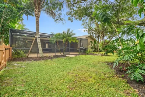4207 Charing Cross Road Sarasota FL 34241