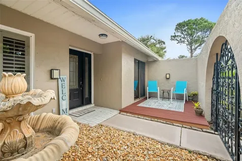 4207 Charing Cross Road Sarasota FL 34241