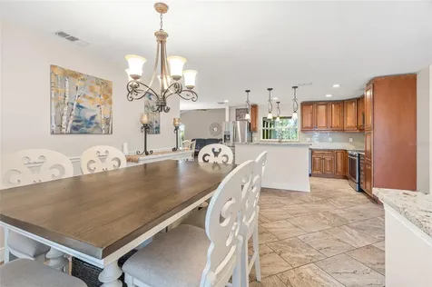 4207 Charing Cross Road Sarasota FL 34241