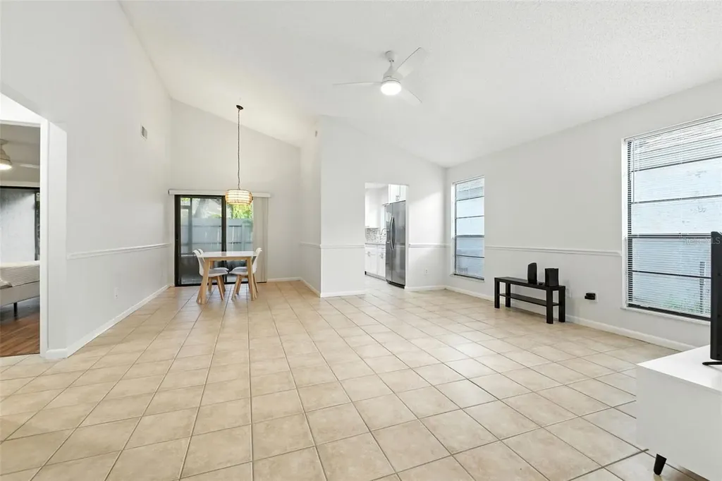 4404 Oak Harbor Drive Tampa FL 33613
