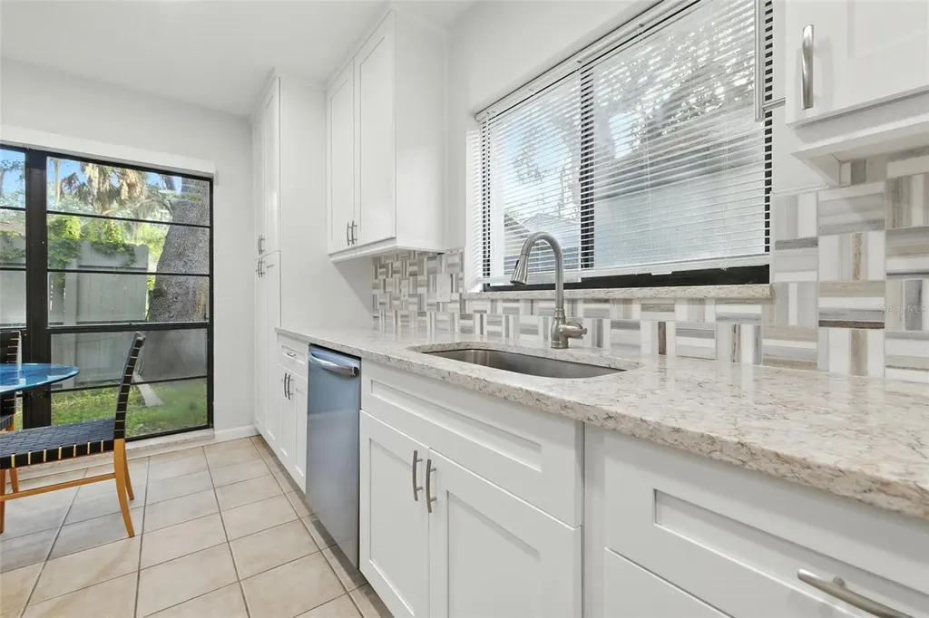 4404 Oak Harbor Drive Tampa FL 33613