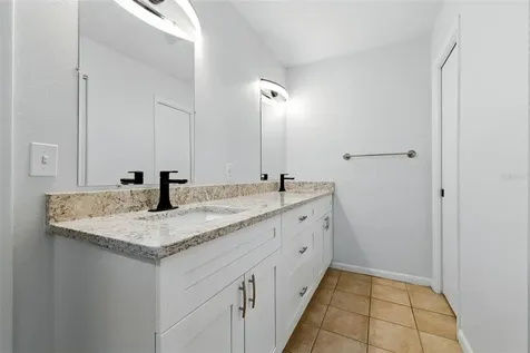 4404 Oak Harbor Drive Tampa FL 33613
