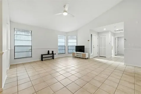 4404 Oak Harbor Drive Tampa FL 33613