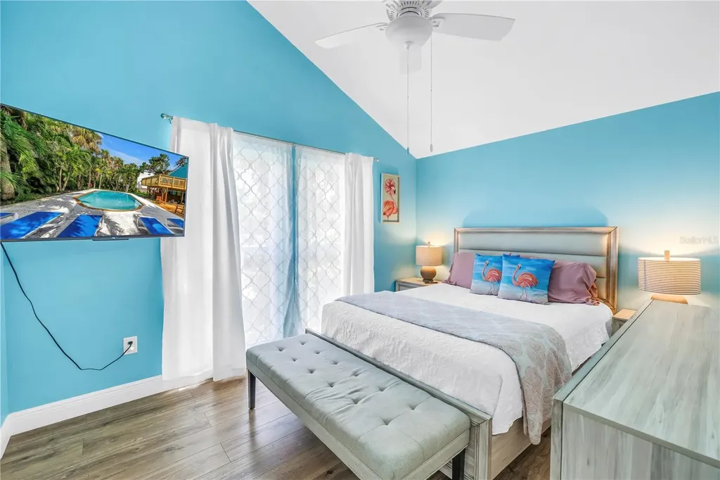 156 Siesta Drive Sarasota FL 34242