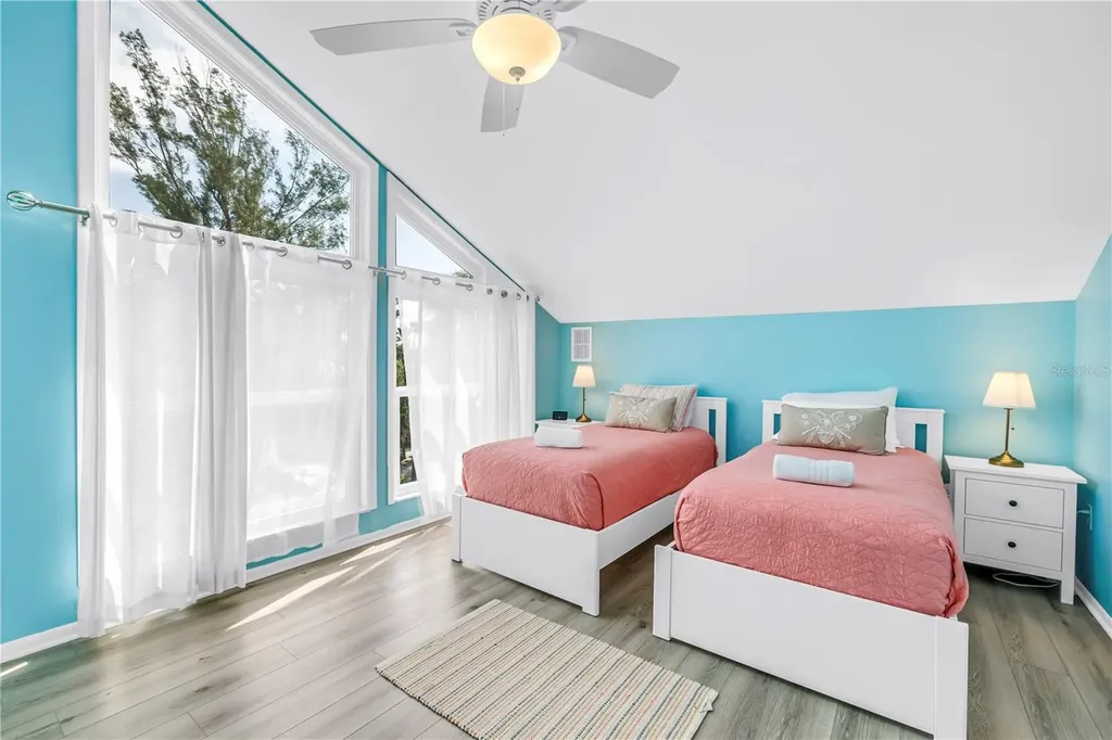 156 Siesta Drive Sarasota FL 34242