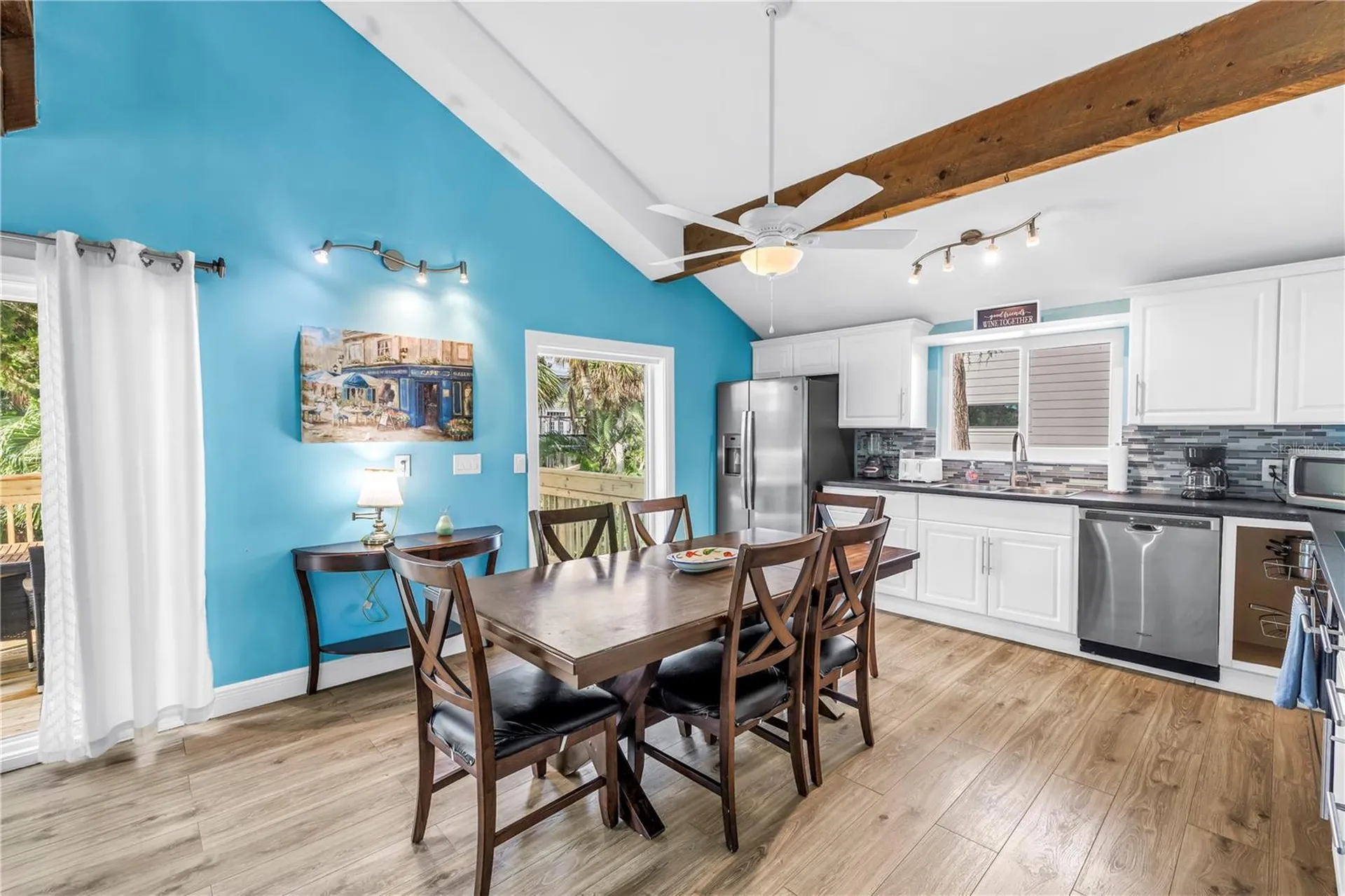 156 Siesta Drive Sarasota FL 34242