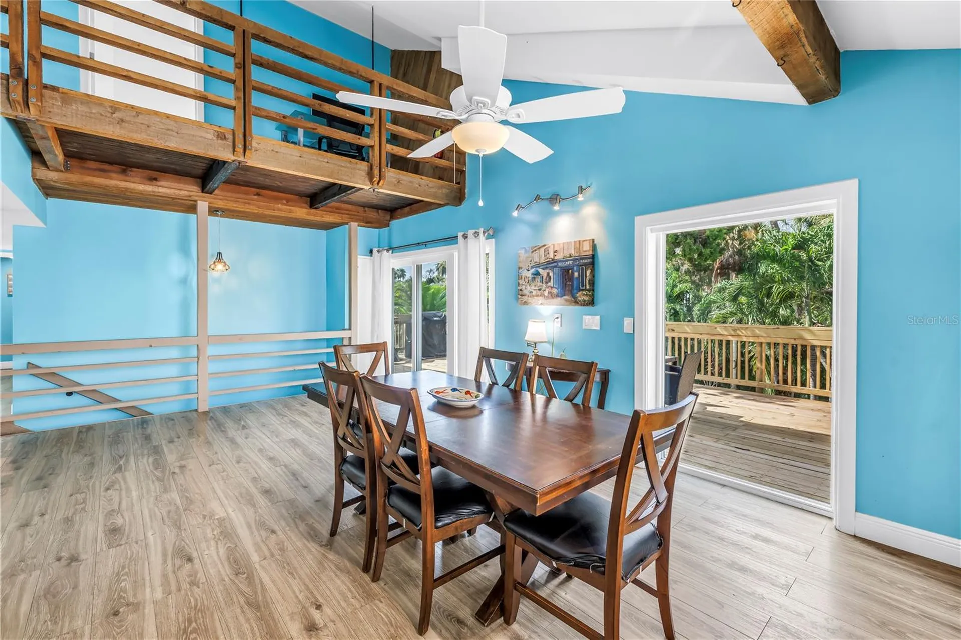 156 Siesta Drive Sarasota FL 34242