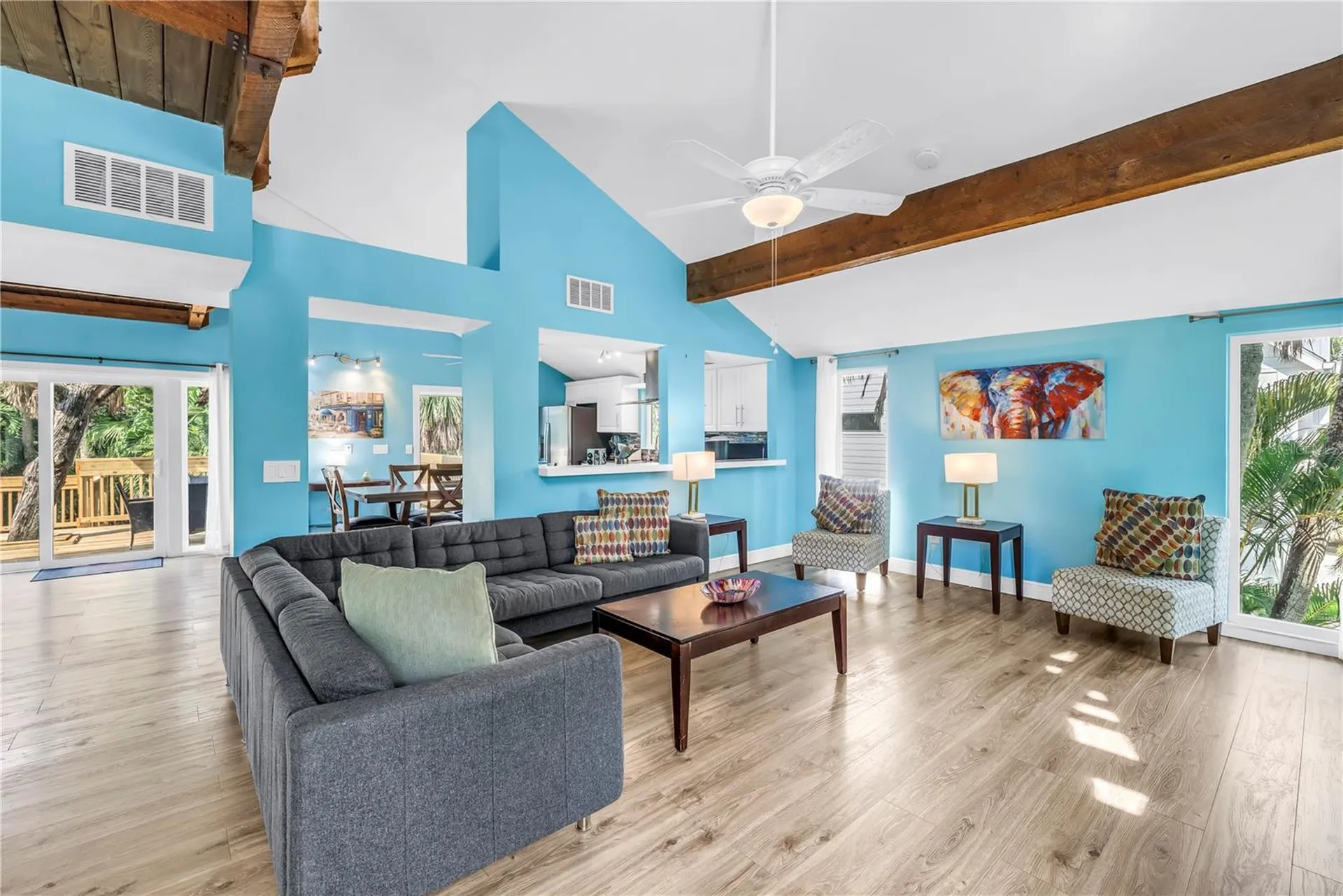 156 Siesta Drive Sarasota FL 34242