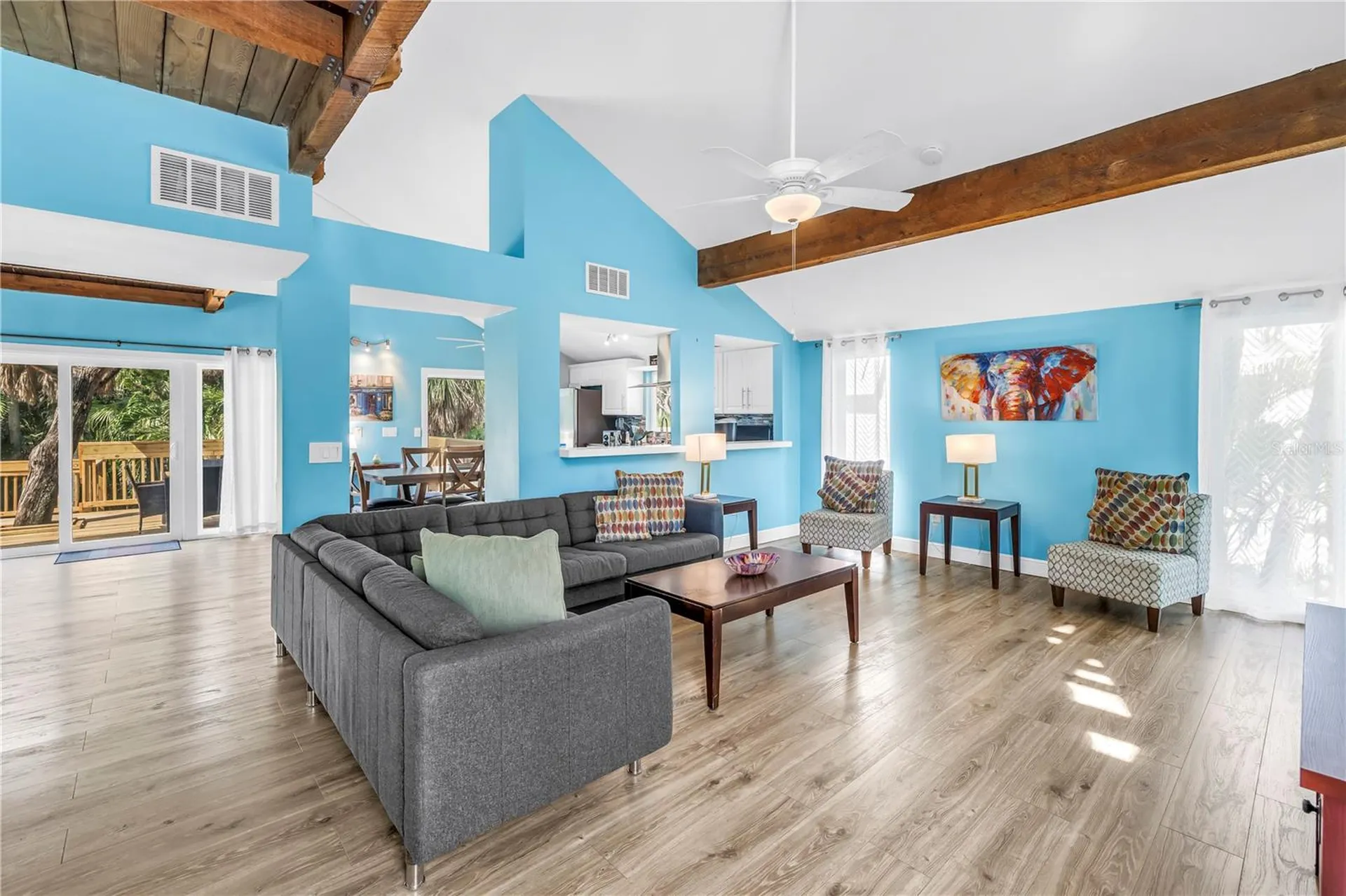 156 Siesta Drive Sarasota FL 34242